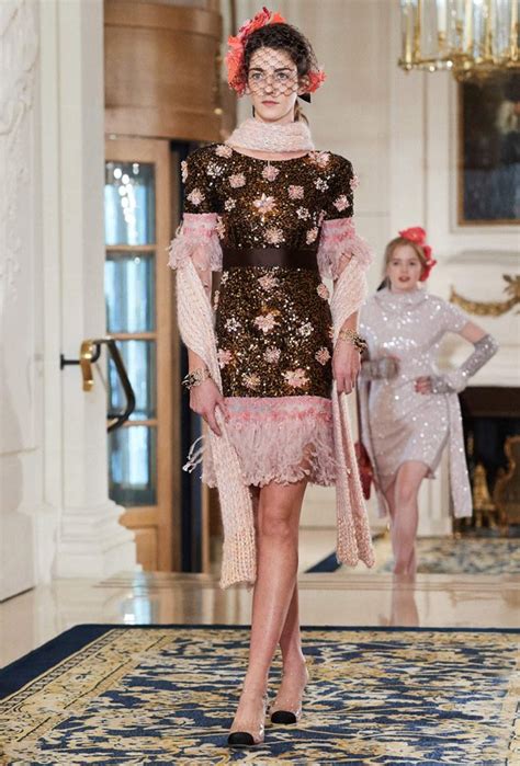 Paris Cosmopolite 2016/17 Métiers d’art Show – CHANEL Shows